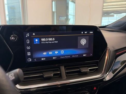 Used 2025 Chevrolet Trax RS w/ Driver Confidence Package image 54