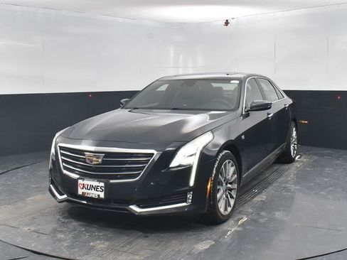 Used 2018 Cadillac CT6 Luxury AWD/4WD image 3