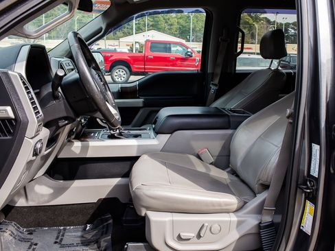 Used 2015 Ford F150 Lariat w/ Equipment Group 501A Mid image 18