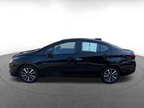 Used 2025 Nissan Versa SV FWD image 9