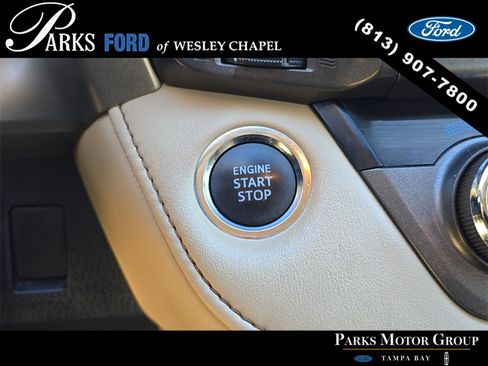 Used 2014 Toyota RAV4 Limited image 27