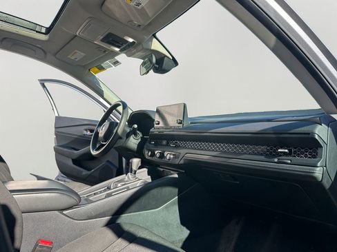 Used 2024 Honda Accord EX image 11