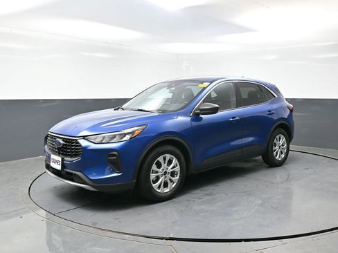 Used 2023 Ford Escape Active FWD image 9
