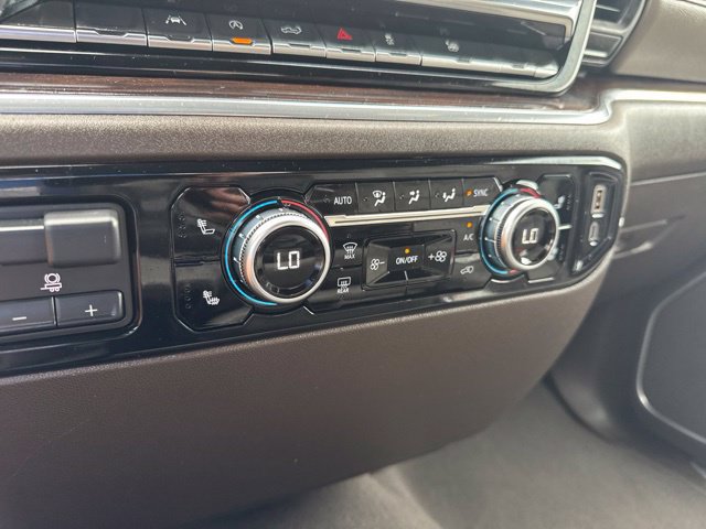 Used 2025 GMC Sierra 1500 SLT AWD/4WD image 5