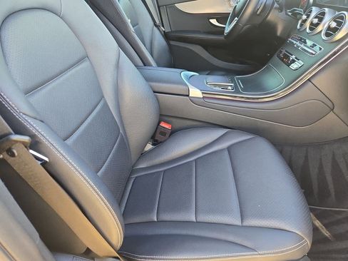 Used 2022 Mercedes-Benz GLC 300 GLC 300 image 20