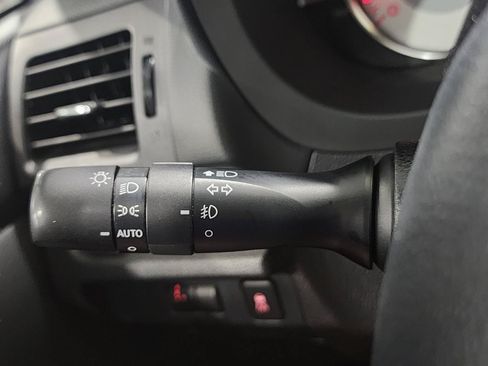 Used 2013 Subaru Impreza 2.0i Limited w/ Popular Pkg 2 AWD/4WD image 11