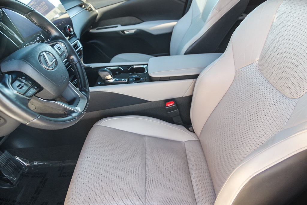 Certified 2024 Lexus RX 350 Premium Plus w/ Cold Area Package FWD image 19