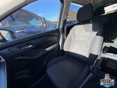 Used 2025 Nissan Rogue SV image 21