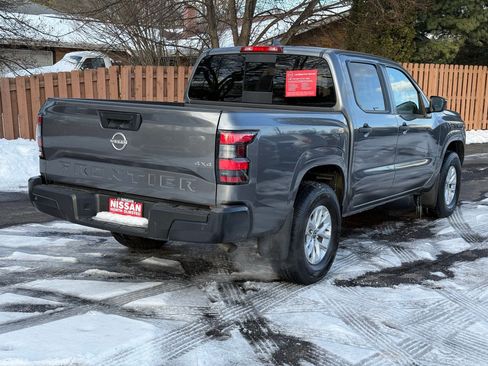 Certified 2025 Nissan Frontier S image 5