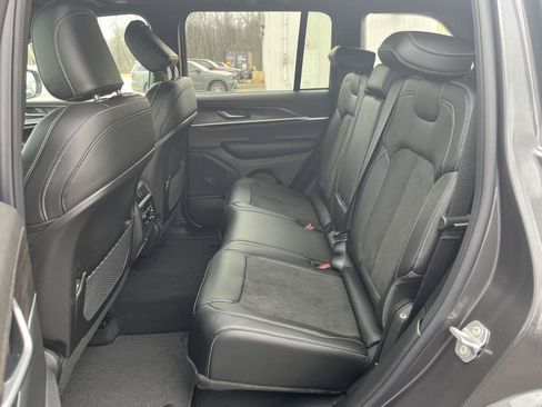 New 2026 Jeep Grand Cherokee Altitude AWD/4WD image 30