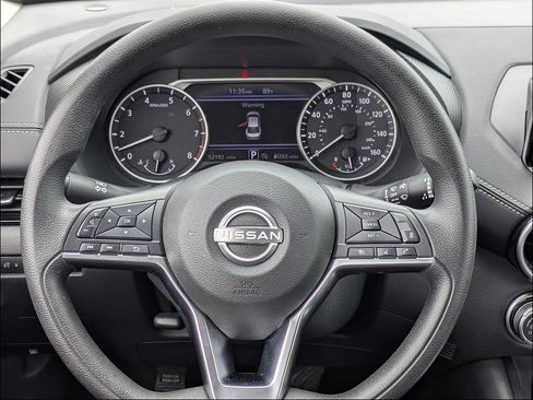 Used 2024 Nissan Sentra SV FWD image 17