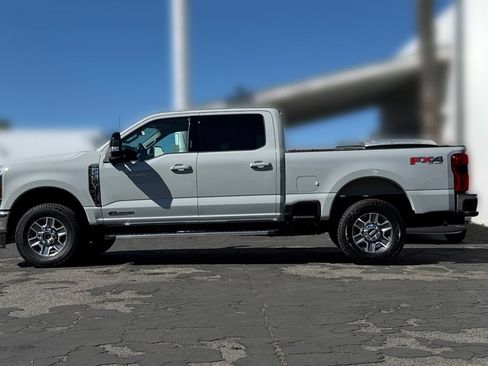 New 2026 Ford F250 Lariat w/ FX4 Off-Road Package AWD/4WD image 7