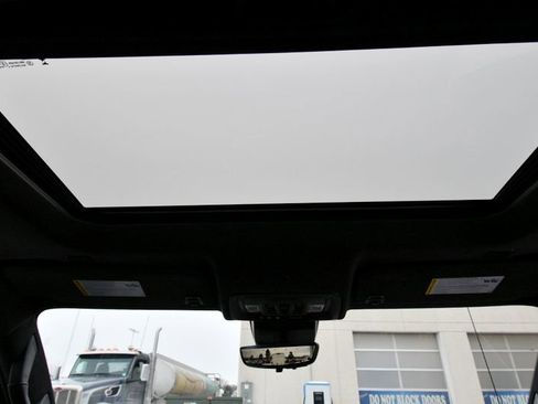 Used 2023 GMC Sierra 1500 AT4X AWD/4WD image 29