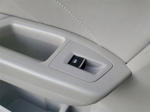 Used 2021 Volkswagen Atlas SEL Premium image 14