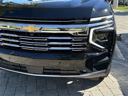 New 2026 Chevrolet Suburban Premier image 24