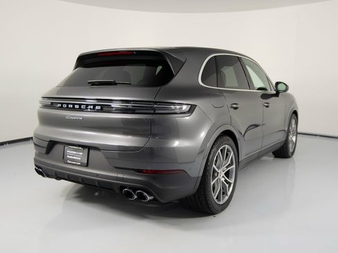 New 2026 Porsche Cayenne E-Hybrid image 10