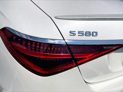 Used 2022 Mercedes-Benz S 580 4MATIC Sedan image 29
