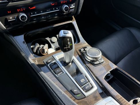 Used 2015 BMW 528i Sedan image 38