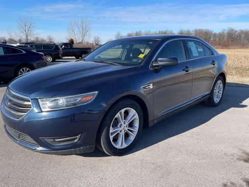 Used 2016 Ford Taurus SEL w/ Equipment Group 201A image 3