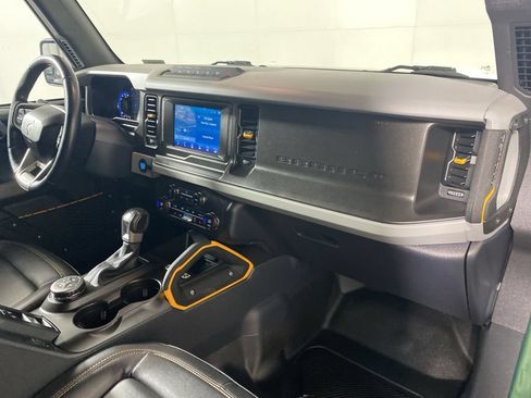 Used 2023 Ford Bronco Badlands w/ Sasquatch Package AWD/4WD image 31