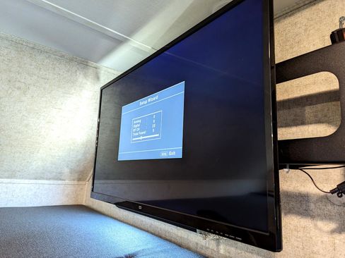 Used 2019 Chevrolet Express 4500 w/ RV Package image 35