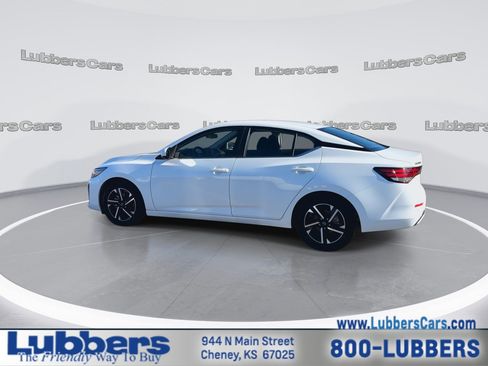 Used 2024 Nissan Sentra SV image 6