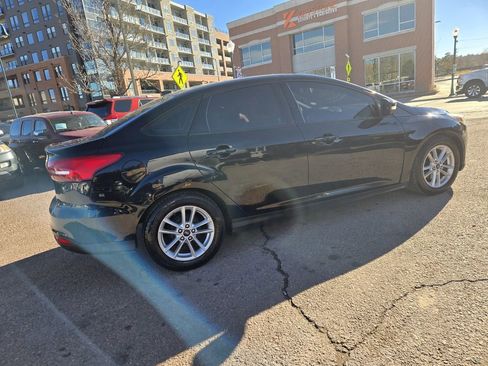 Used 2016 Ford Focus SE image 11