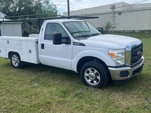 Used 2016 Ford F250 XL w/ XL Appearance Package RWD image 5