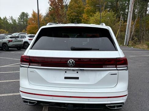 Used 2025 Volkswagen Atlas SEL Premium R-Line image 4
