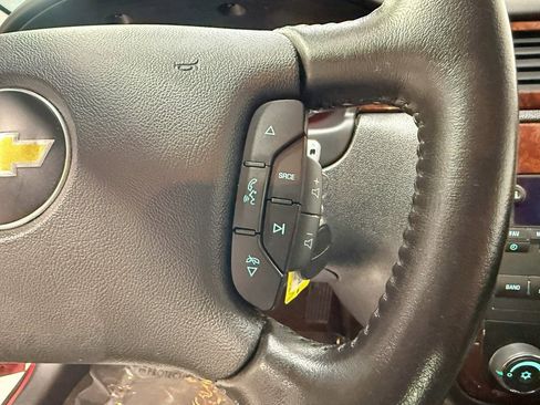 Used 2011 Chevrolet Impala LT image 11