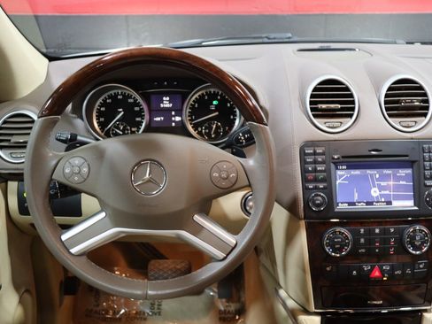 Used 2012 Mercedes-Benz GL 450 4MATIC w/ Premium 2 Pkg image 54