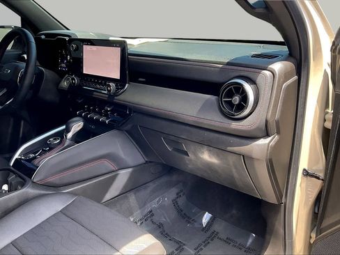Certified 2023 Chevrolet Colorado Z71 w/ Z71 Convenience Package 2 AWD/4WD image 16