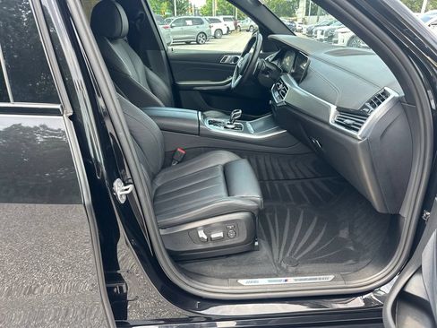 Used 2022 BMW X5 xDrive40i w/ M Sport Package AWD/4WD image 11