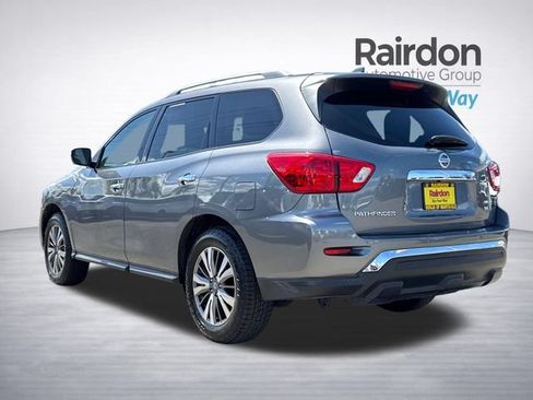 Used 2019 Nissan Pathfinder SL AWD/4WD image 5