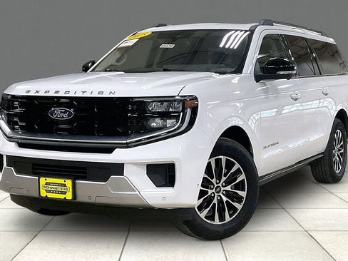 Certified 2025 Ford Expedition Max Platinum AWD/4WD image 2