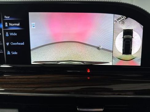 Used 2023 Cadillac Escalade Premium Luxury AWD/4WD image 23