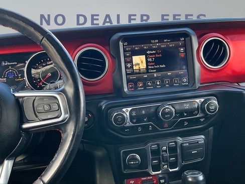 Used 2020 Jeep Wrangler Unlimited Rubicon w/ Dual Top Group AWD/4WD image 9