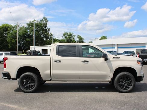 New 2026 Chevrolet Silverado 1500 Custom Trail Boss w/ LPO, Dark Essentials Package AWD/4WD image 11