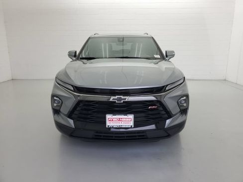 Used 2025 Chevrolet Blazer RS FWD image 3