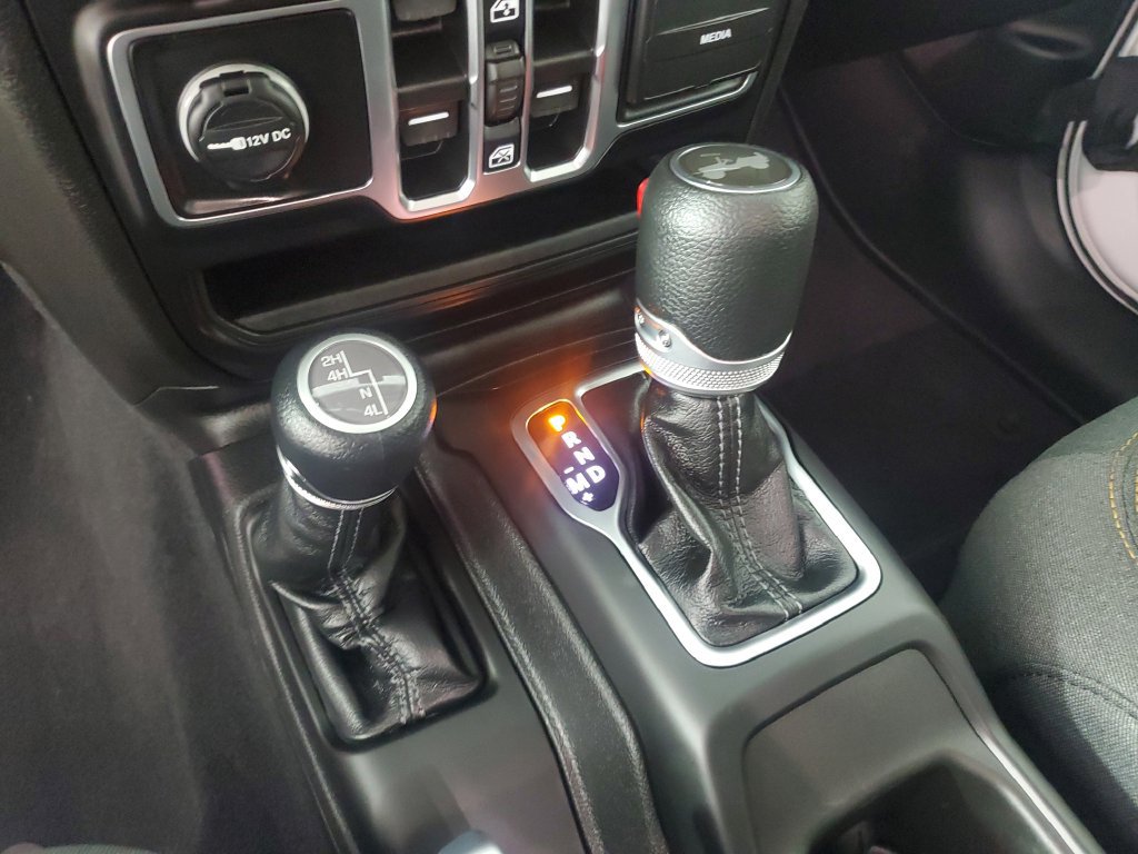 Used 2026 Jeep Wrangler Unlimited Sport AWD/4WD image 18