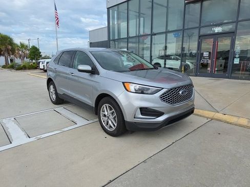 Used 2024 Ford Edge SEL AWD/4WD image 2