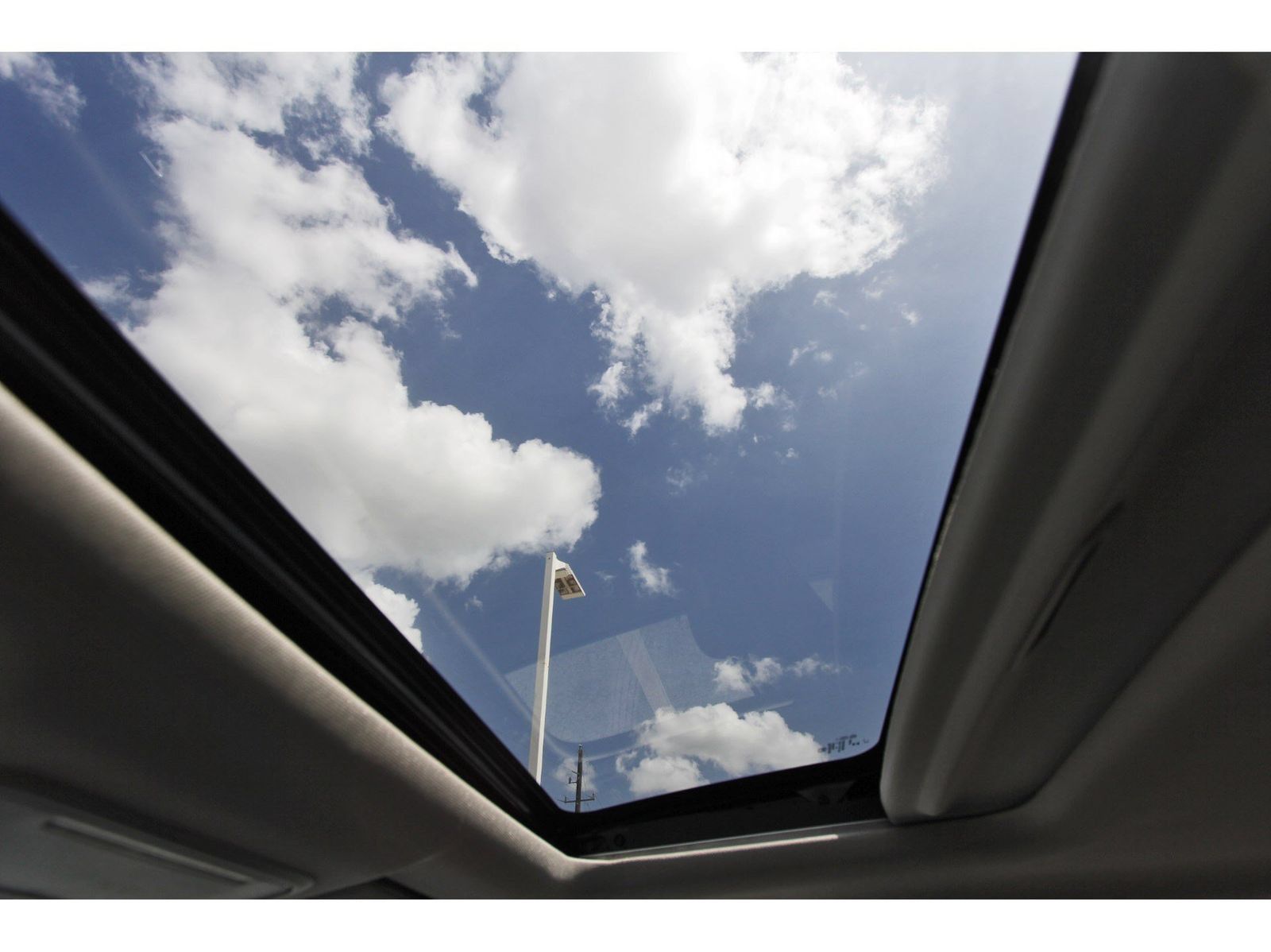 Used 2024 Honda CR-V EX image 25