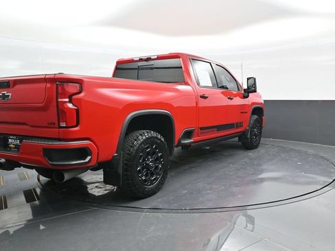 Used 2024 Chevrolet Silverado 2500 LTZ w/ LTZ Plus Package AWD/4WD image 6