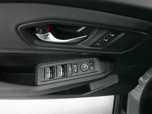 Used 2025 Honda Accord Sport image 11