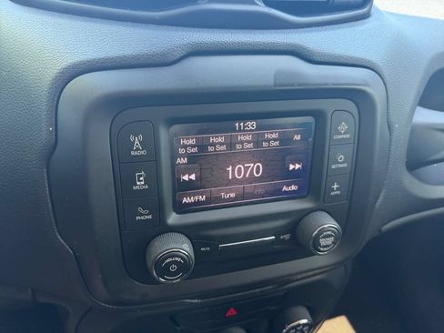 Used 2020 Jeep Renegade Sport FWD image 19
