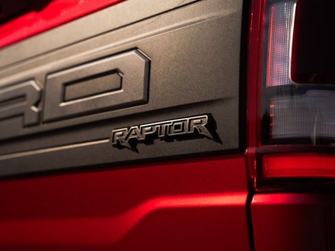 Used 2023 Ford F150 Raptor AWD/4WD image 12