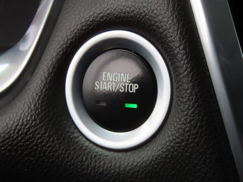 Used 2019 Chevrolet Traverse LT w/ LPO, Floor Liner Package image 9