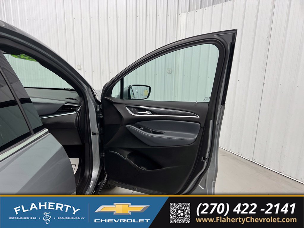 Used 2023 Buick Enclave Essence w/ Experience Buick Package AWD/4WD image 14