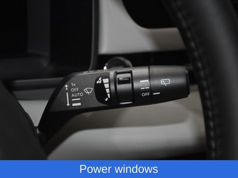 New 2025 Mitsubishi Outlander SE image 12