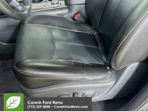 Used 2014 Nissan Pathfinder SL w/ SL Premium Package image 18